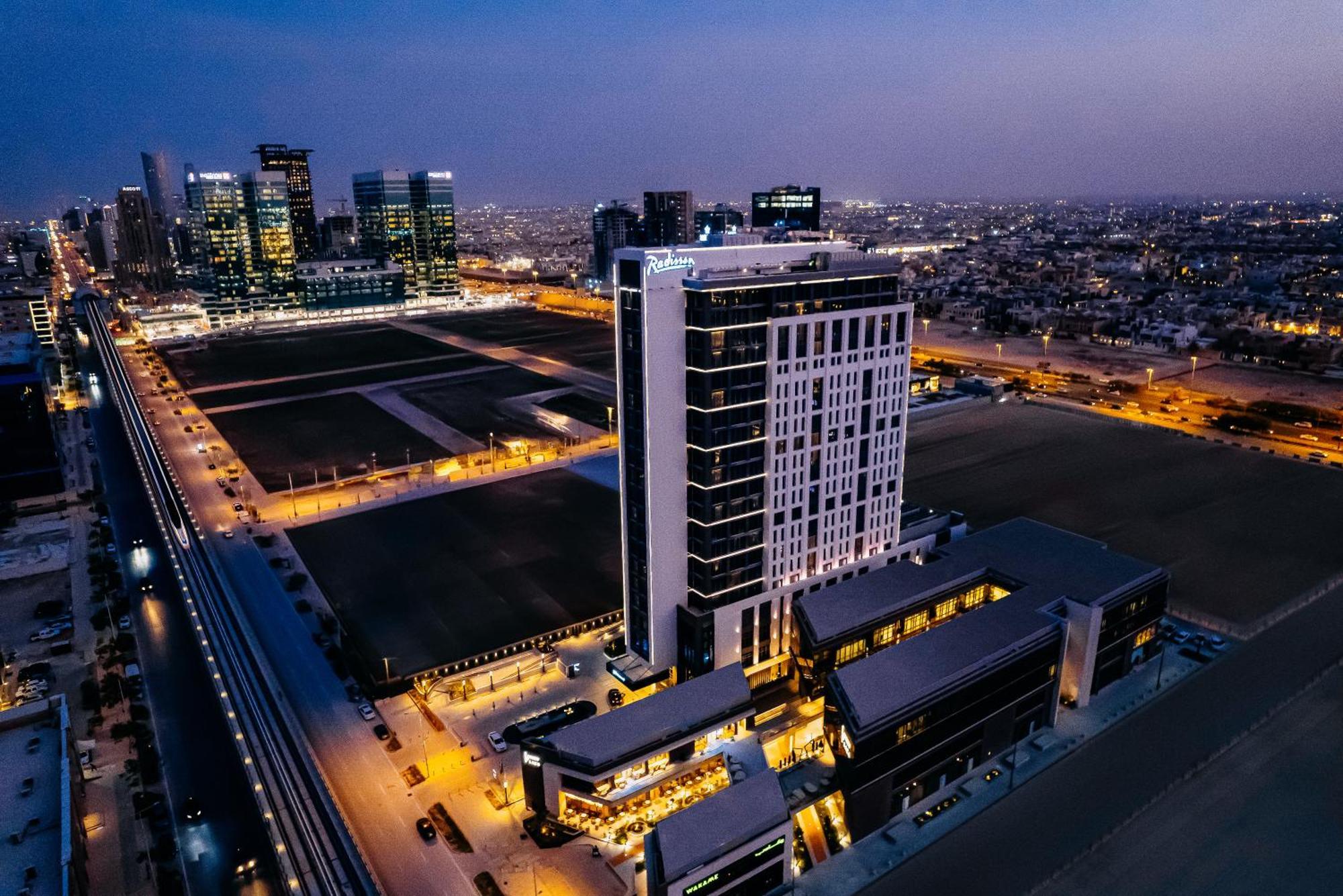Radisson Hotel & Residence Riyadh Olaya エクステリア 写真