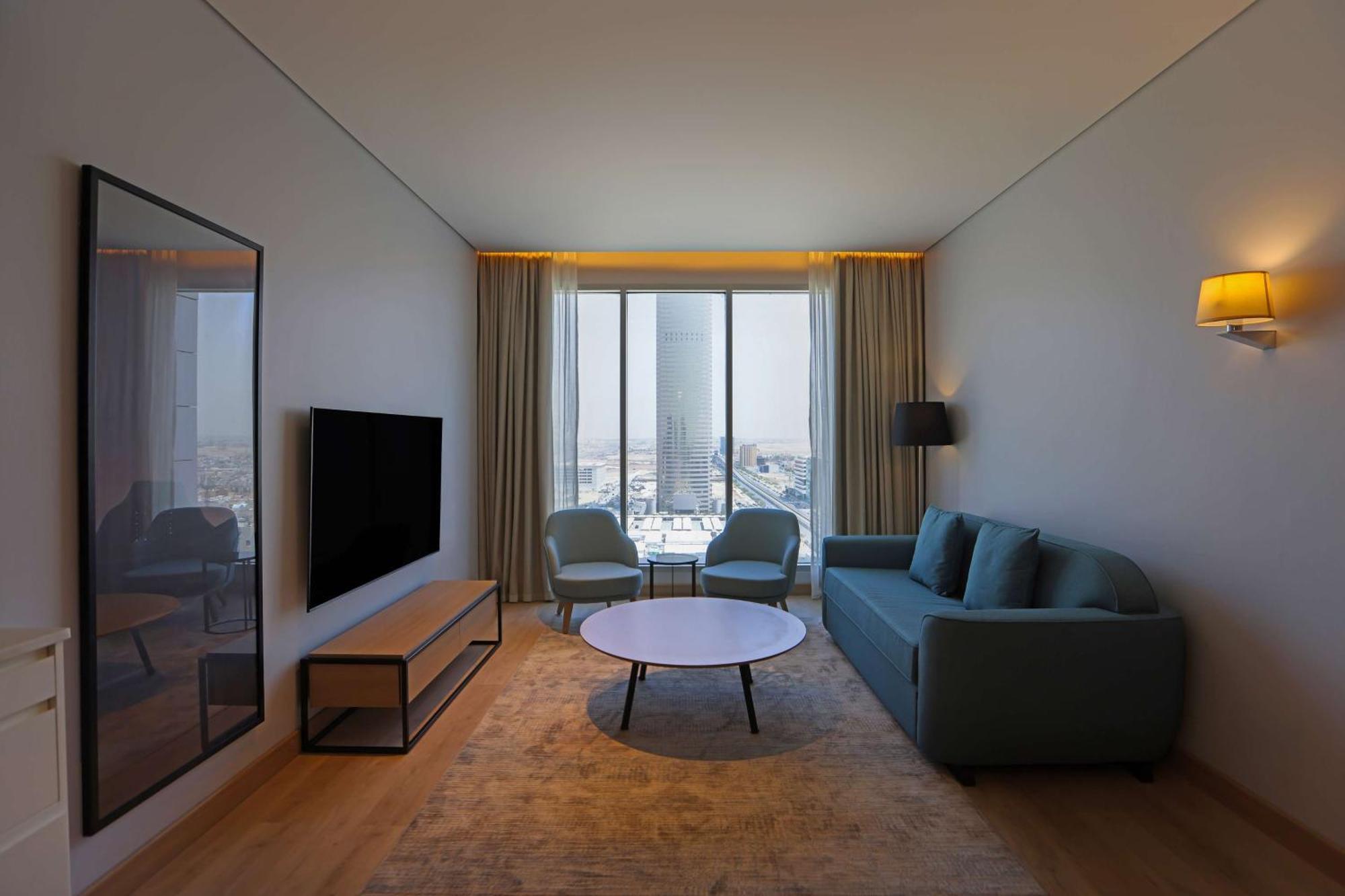 Radisson Hotel & Residence Riyadh Olaya エクステリア 写真