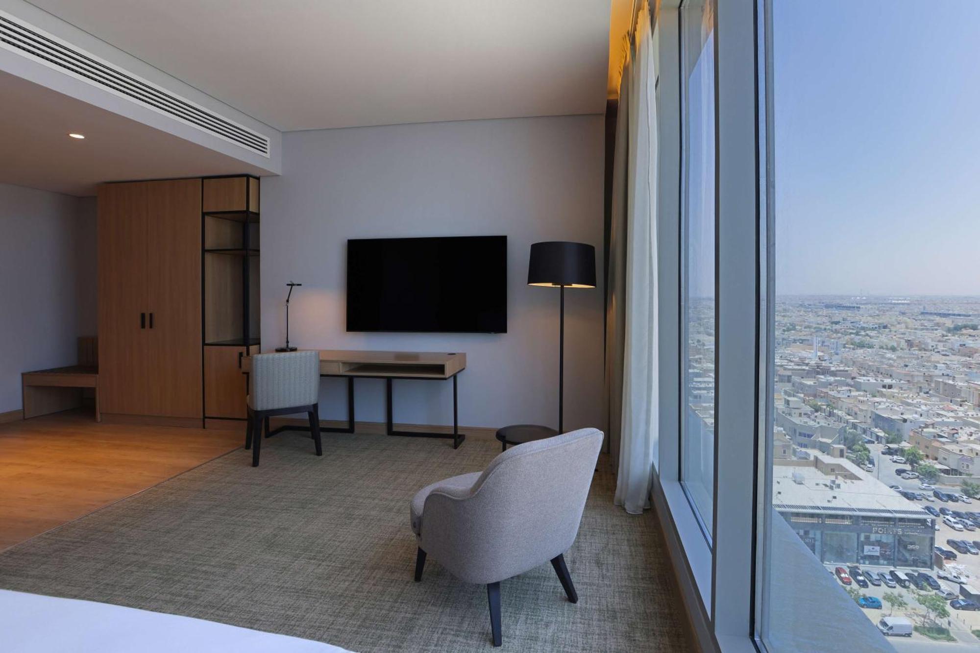 Radisson Hotel & Residence Riyadh Olaya エクステリア 写真