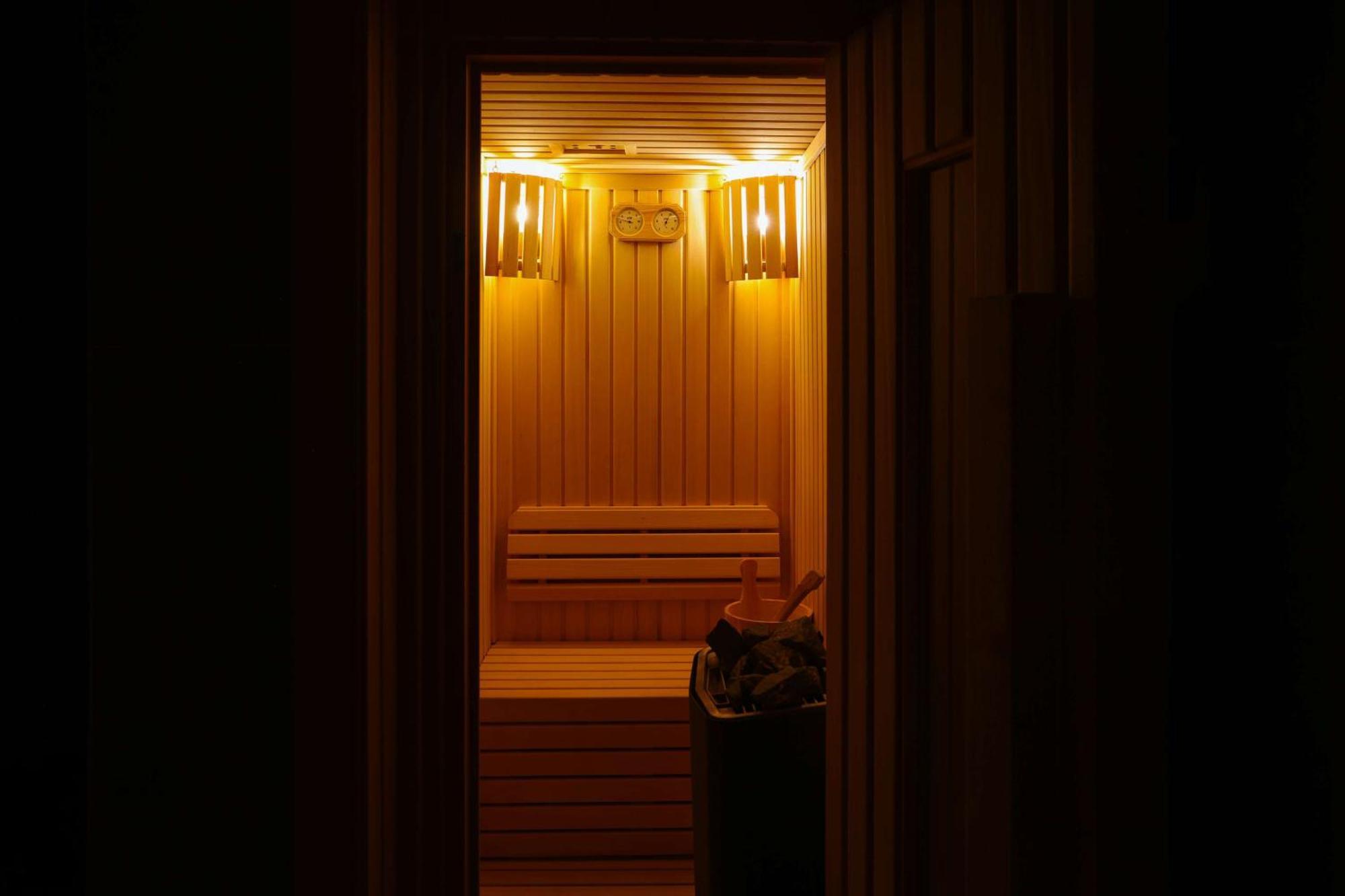 Radisson Hotel & Residence Riyadh Olaya エクステリア 写真