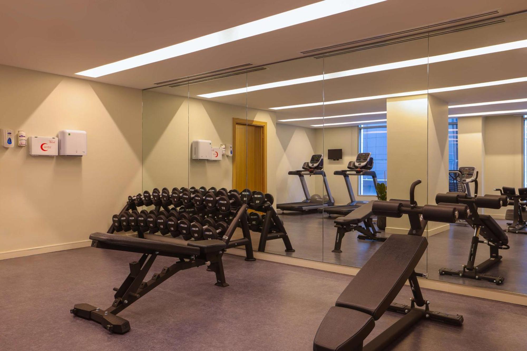 Radisson Hotel & Residence Riyadh Olaya エクステリア 写真
