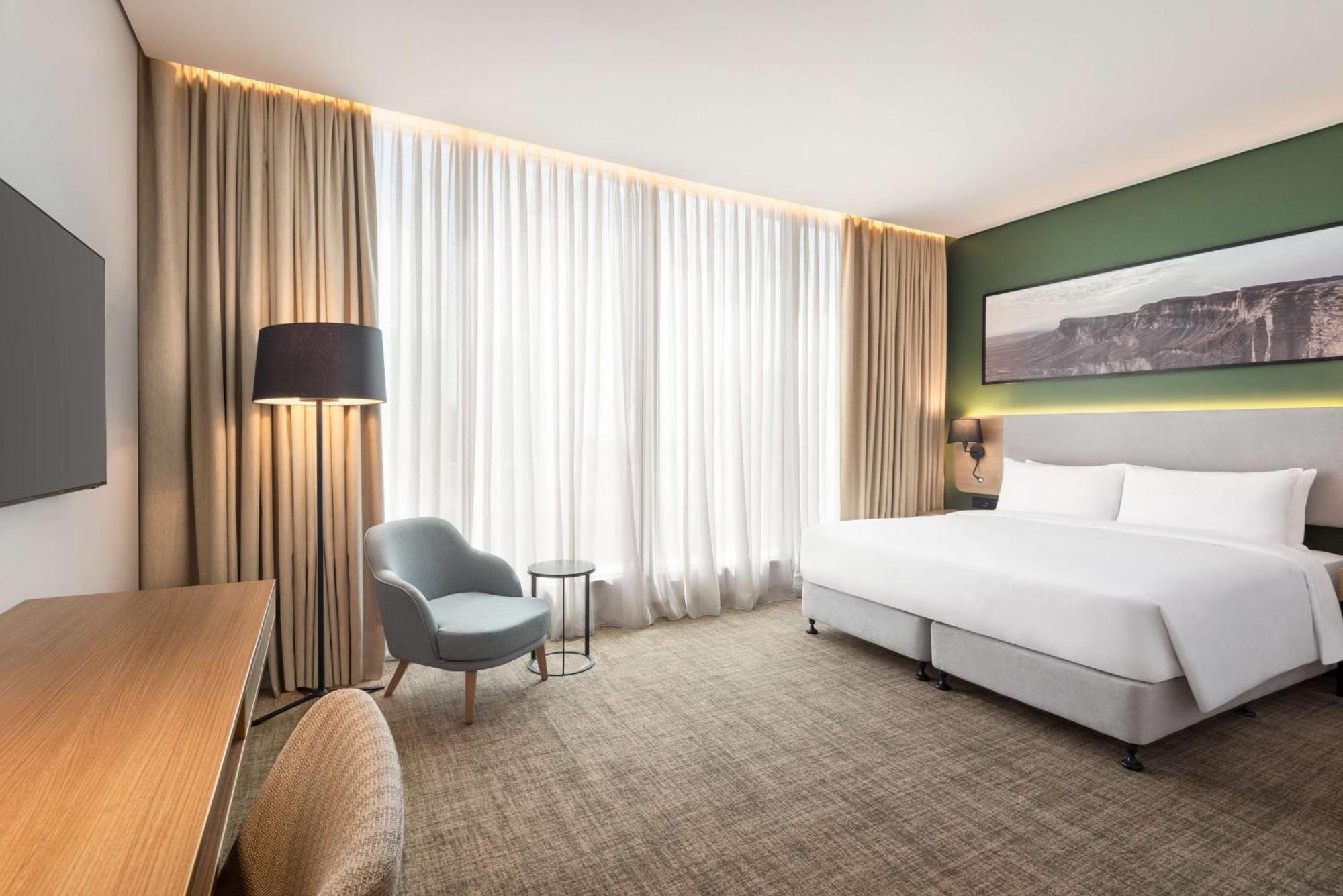 Radisson Hotel & Residence Riyadh Olaya エクステリア 写真