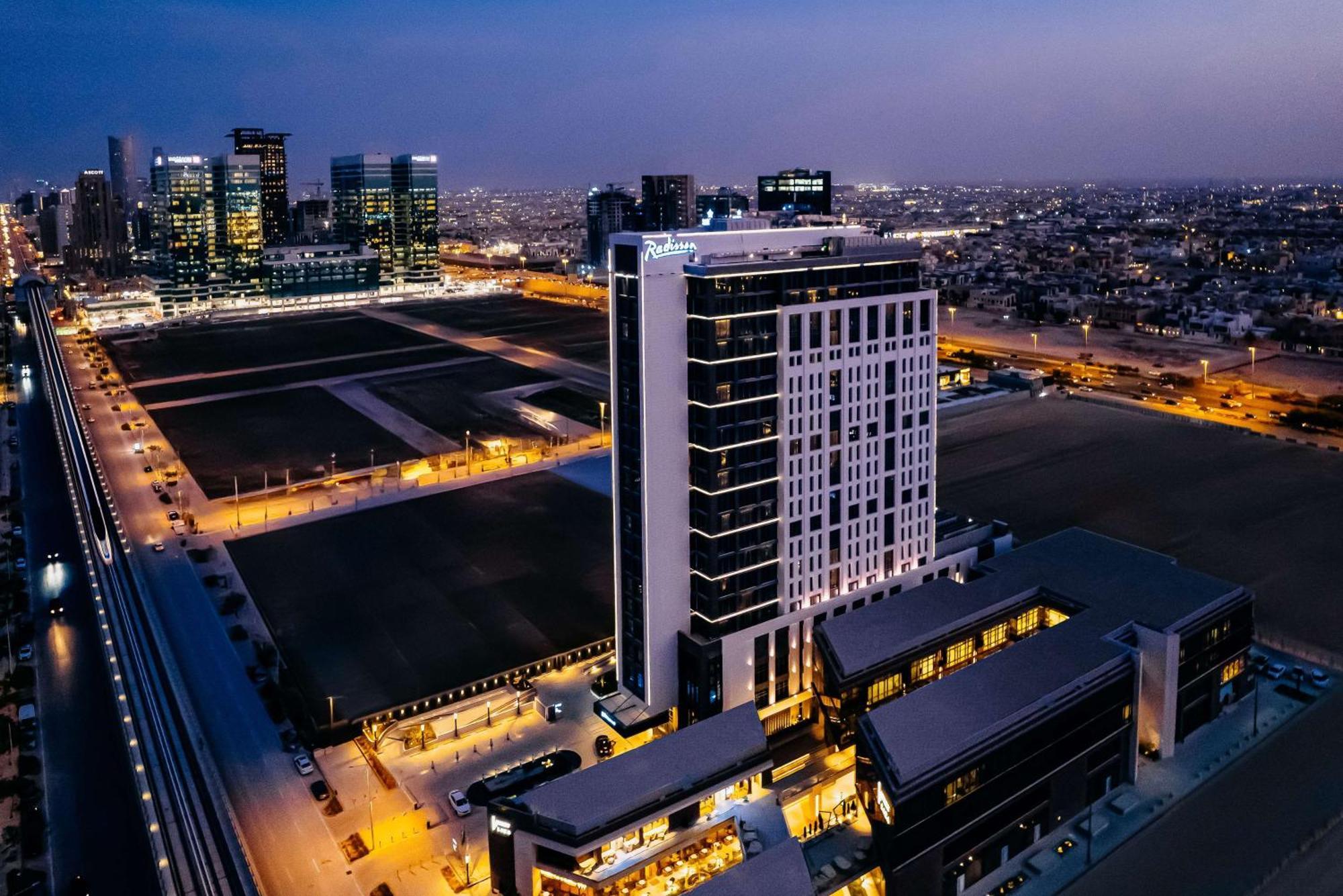 Radisson Hotel & Residence Riyadh Olaya エクステリア 写真